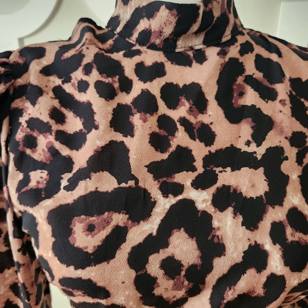 Leopard top - Picture 3 of 5